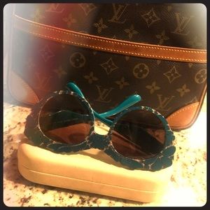 authentic dolce & gabbana sunglasses nwot